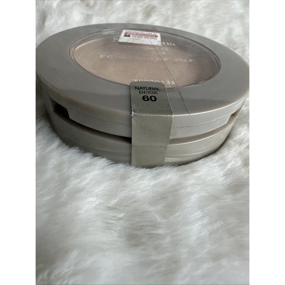 Neutrogena 60 NATURAL BEIGE Mineral Sheers Powder Foundation Sealed 0.34oz HTF - Picture 2 of 4